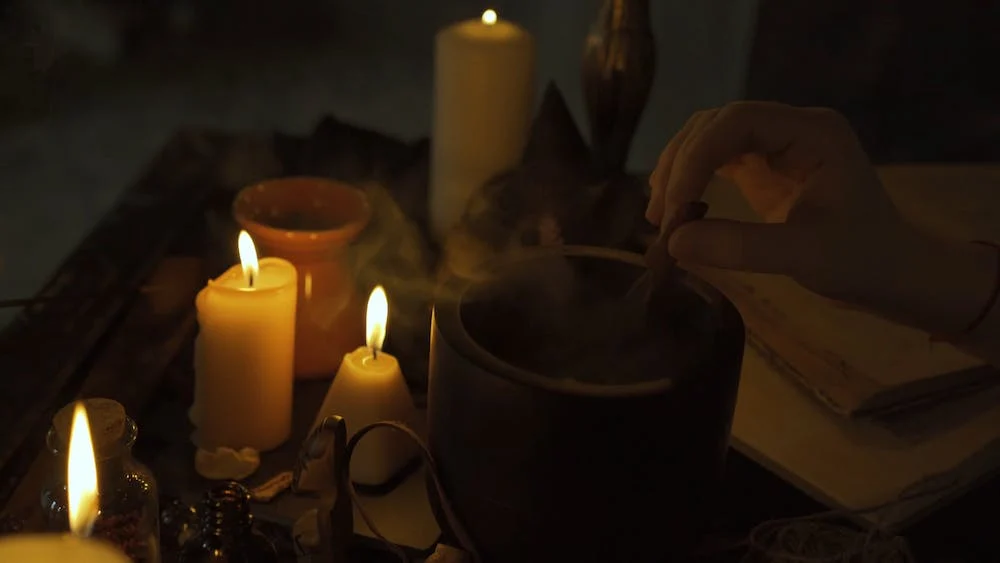 Kaşık Büyüsü Nedir?